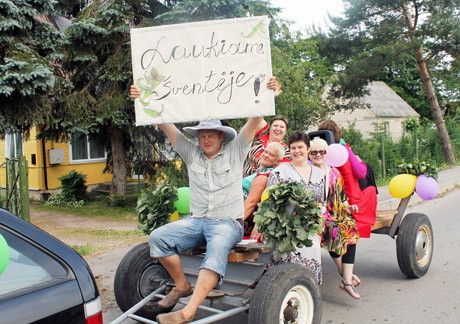 Joninės – „tradiciškai“, Rasos – be alkoholio Joninės – „tradiciškai“, Rasos – be alkoholio
