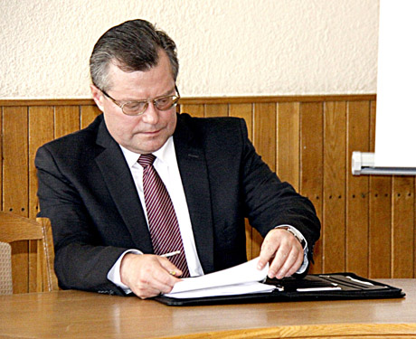 Gyventojai skundžiasi ir dėl daugiabučių, ir dėl žemės Gyventojai skundžiasi ir dėl daugiabučių, ir dėl žemės