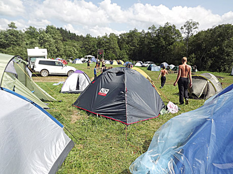 Prie Dubysos stovyklavo per 200 jaunuolių Prie Dubysos stovyklavo per 200 jaunuolių