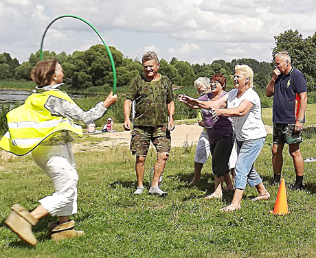 Sporto šventėje susitiko trijų rajonų neįgalieji Sporto šventėje susitiko trijų rajonų neįgalieji