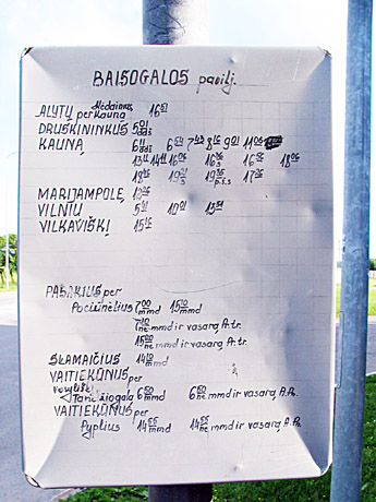 Autobusų tvarkaraščiai klaidina keleivius Autobusų tvarkaraščiai klaidina keleivius