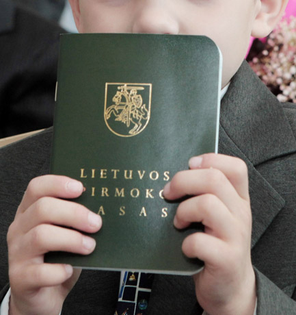 Tik 54 pirmokai tarp 10 tūkstančių gyventojų Tik 54 pirmokai tarp 10 tūkstančių gyventojų