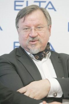 Alkoholizmas neklausia: tu jaunas ar senas, ar Seimo narys? Alkoholizmas neklausia: tu jaunas ar senas, ar Seimo narys?