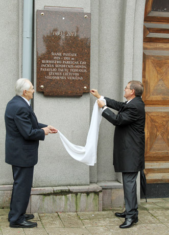 Pagerbtas Šiaulių burmistras Pagerbtas Šiaulių burmistras