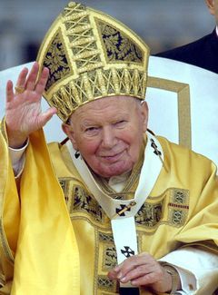 Popiežius Jonas Paulius II balandį bus paskelbtas šventuoju Popiežius Jonas Paulius II balandį bus paskelbtas šventuoju
