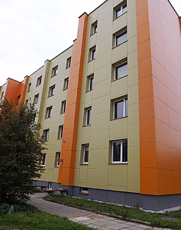 Iš penkto aukšto iškrito moteris Iš penkto aukšto iškrito moteris