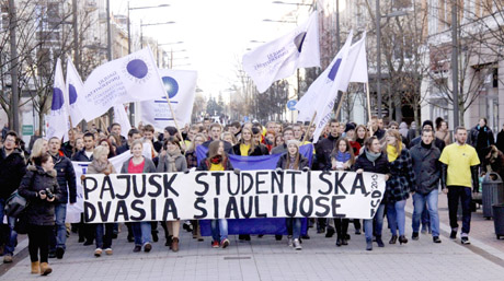 Studentai išėjo į gatvę Studentai išėjo į gatvę