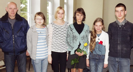 Tėvų ir vaikų gebėjimai atsiskleidė rankdarbių parodoje Tėvų ir vaikų gebėjimai atsiskleidė rankdarbių parodoje