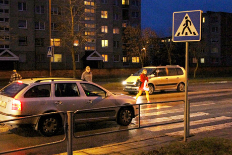 Vairuotojų ir pėsčiųjų akistatos Vairuotojų ir pėsčiųjų akistatos