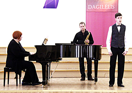Dainininkai žengia „Dainų dainelės“ laurų link Dainininkai žengia „Dainų dainelės“ laurų link