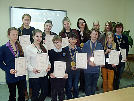 Mokiniams šeima tebėra vertybė Mokiniams šeima tebėra vertybė