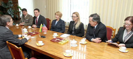JAV ambasadorė domėjosi Šiaulių ateitimi, Italijos ambasadorius – „Toksika“ JAV ambasadorė domėjosi Šiaulių ateitimi, Italijos ambasadorius – „Toksika“