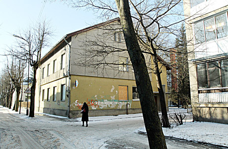 Gyventojai ir mokyklos nenori nuteistų kaimynų Gyventojai ir mokyklos nenori nuteistų kaimynų