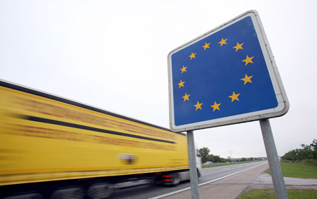 Mirusiesiems dar egzistuoja Europos sienos Mirusiesiems dar egzistuoja Europos sienos