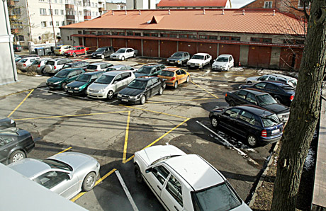 Tarnybiniai automobiliai – tik tarnybos reikmėms Tarnybiniai automobiliai – tik tarnybos reikmėms