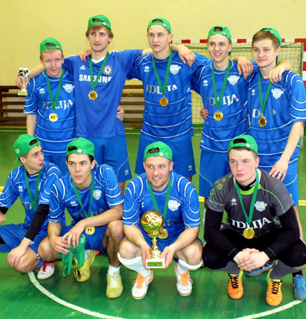Šiaulių futbolininkai laimėjo pirmenybes Akmenėje Šiaulių futbolininkai laimėjo pirmenybes Akmenėje