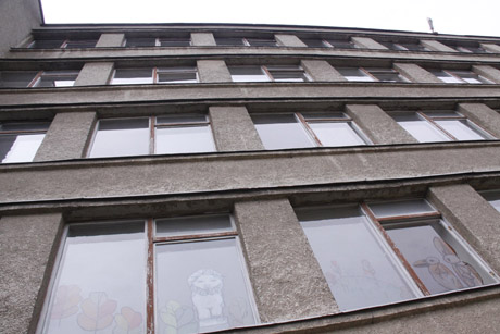 Mokyklos sulauks naujų langų Mokyklos sulauks naujų langų