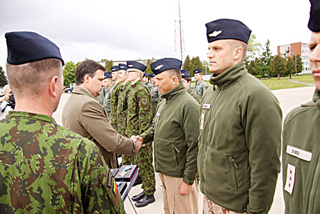 Apdovanoti misiją Afrikoje baigę kariai
