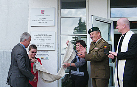 Šaukėnų mokykla tapo gimnazija Šaukėnų mokykla tapo gimnazija