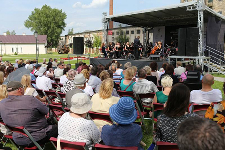 Prasidėjo Chaimo Frenkelio vilos vasaros festivalis Prasidėjo Chaimo Frenkelio vilos vasaros festivalis