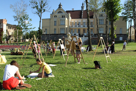 Piknikas Chaimo Frenkelio vilos parke