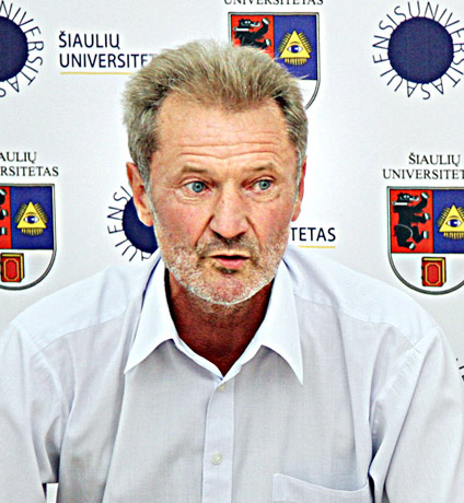 Šiau­lių uni­ver­si­te­tą pa­sirinko 350 ma­gist­ran­tų