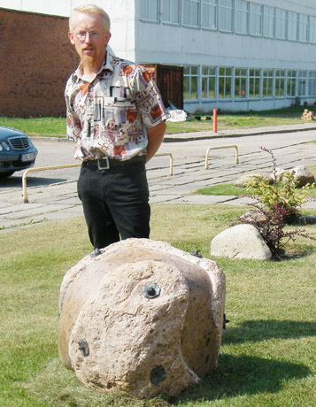 Kelmę papuošė dar keturios skulptūros