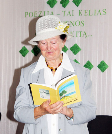 Vasara palydėta su poezija Vasara palydėta su poezija
