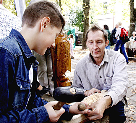 Amatininkai atvėrė dirbtuves