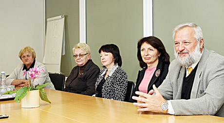 Psichiatrijos specialistams: nuo šukų iki lytinio švietimo Psichiatrijos specialistams: nuo šukų iki lytinio švietimo