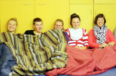 Po bemiegės nakties – į žygį