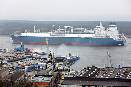SGD terminalo laivas-saugykla „Independence“ atplaukė SGD terminalo laivas-saugykla „Independence“ atplaukė
