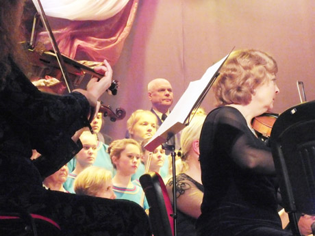 Profesionalų orkestre – moksleivių pasirodymas Profesionalų orkestre – moksleivių pasirodymas