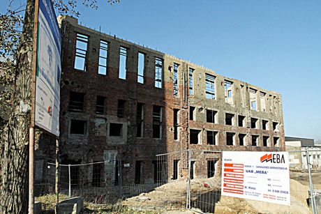 Kalėdinis pažadas: Menų inkubatorius bus su stogu ir langais