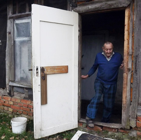 Smalkės nuo svylančio televizoriaus uždusino žmogų Smalkės nuo svylančio televizoriaus uždusino žmogų