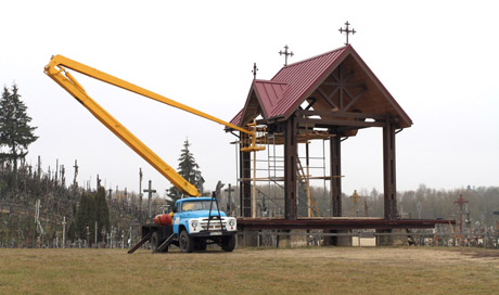 Remontuojama popiežiaus koplyčia prie Kryžių kalno