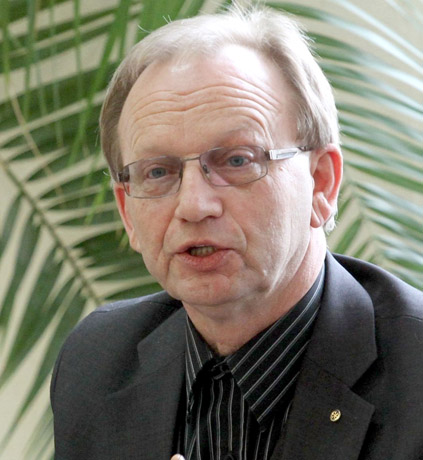 Pakruojo tarybos nariai pažeidė tarnybinę etiką Pakruojo tarybos nariai pažeidė tarnybinę etiką