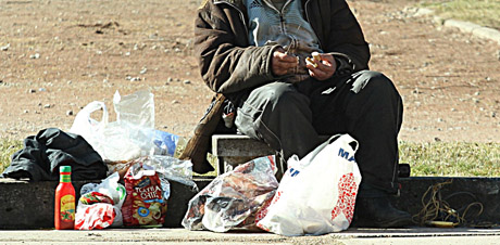 Vergais paverčia ir nelegalus darbas