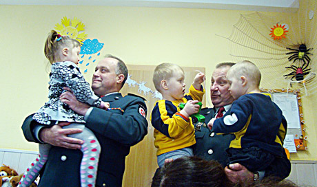 Policija apdovanojo mažylius