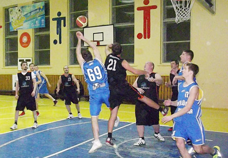 Pirmauja „Kairiai“ ir „Kužiai“ Pirmauja „Kairiai“ ir „Kužiai“