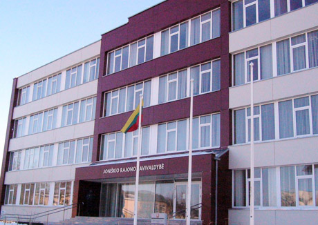 Įtarimus korupcija Seimo komisija naikina senatimi Įtarimus korupcija Seimo komisija naikina senatimi