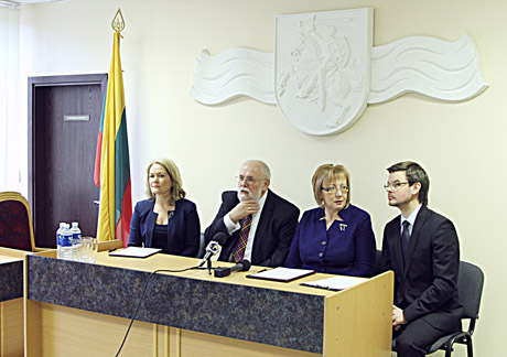 Gražūs santykiai šeimoje – sunkus darbas Gražūs santykiai šeimoje – sunkus darbas