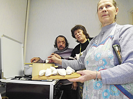 Aklieji ir silpnaregiai dovanų gavo išsvajotą viryklę Aklieji ir silpnaregiai dovanų gavo išsvajotą viryklę