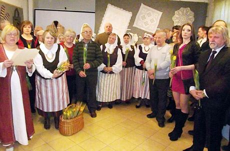 Atidaryta tautodailės paroda Atidaryta tautodailės paroda