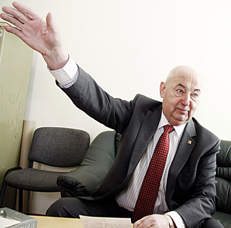 Socialdemokratų laivą siūbuoja neramumai Socialdemokratų laivą siūbuoja neramumai