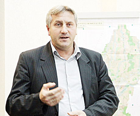 Turtingiausias tarp merų –  Antanas Bezaras