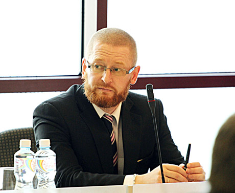 Nukirs galvą, reanimuos kūną