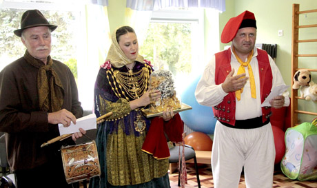 Is­pa­nai lai­mė­tą pri­zą pa­do­va­no­jo kū­di­kių namams