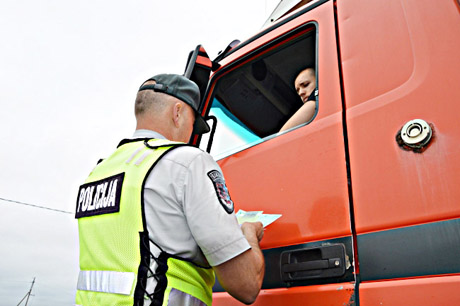 Krovininių automobilių patikra Krovininių automobilių patikra