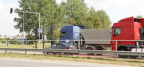 Išmanūs šviesoforai stabdo greičio mėgėjus